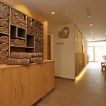 Schwarzer Adler 4*