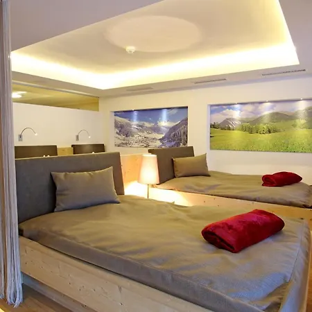 Hotel Schwarzer Adler Nauders