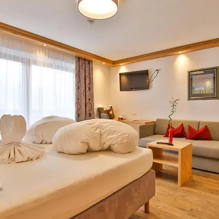 Schwarzer Adler Hotel Nauders