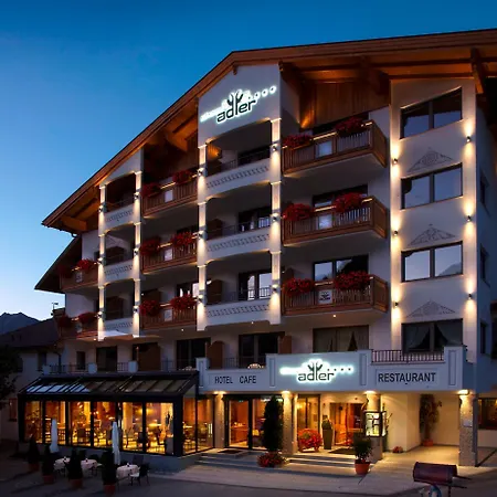 Otel Schwarzer Adler 4*