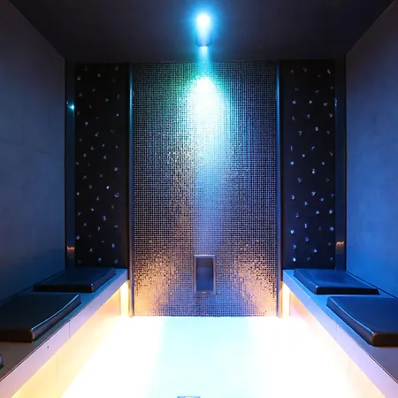 Schwarzer Adler Otel