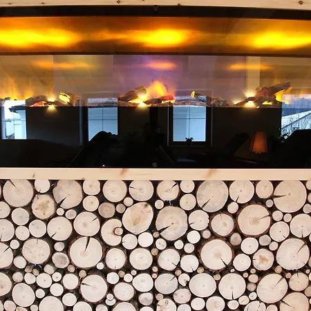 Otel Schwarzer Adler 4*