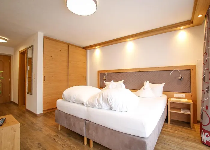 Schwarzer Adler Otel