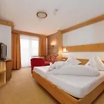 Schwarzer Adler Hotel