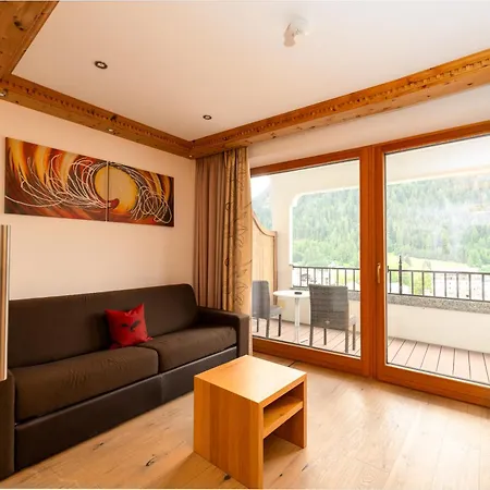 Hotel Schwarzer Adler Nauders