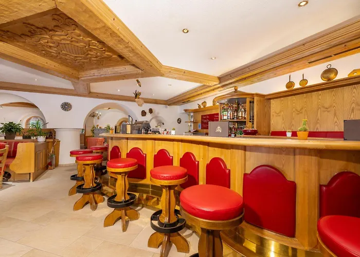 Hotel Schwarzer Adler 4*