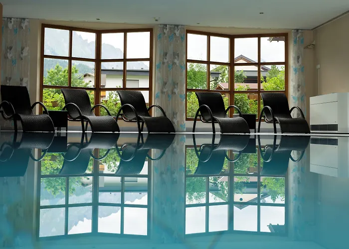 Hotel Schwarzer Adler 4*