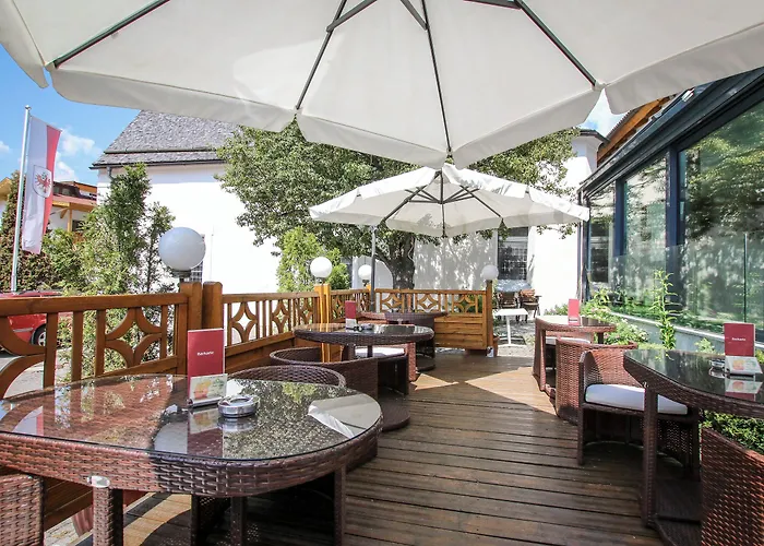 Schwarzer Adler Hotel 4*